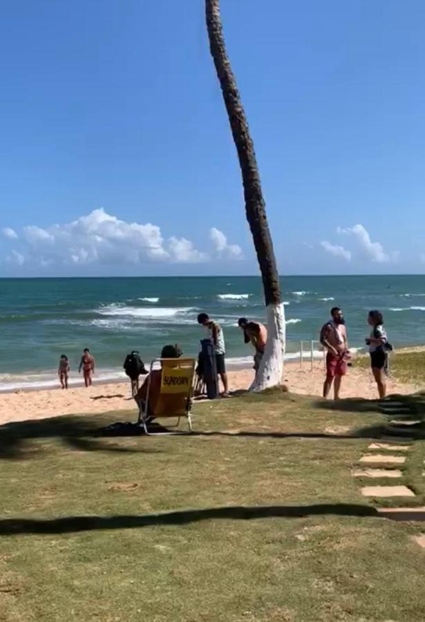 Casa de temporada 4 quartos sendo 2 suítes em Vilas do Atlântico - 200 m da praia e 6 km da capital Lauro de Freitas Exterior foto
