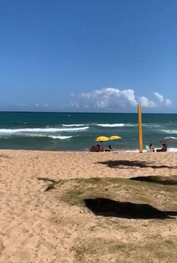 Casa de temporada 4 quartos sendo 2 suítes em Vilas do Atlântico - 200 m da praia e 6 km da capital Lauro de Freitas Exterior foto